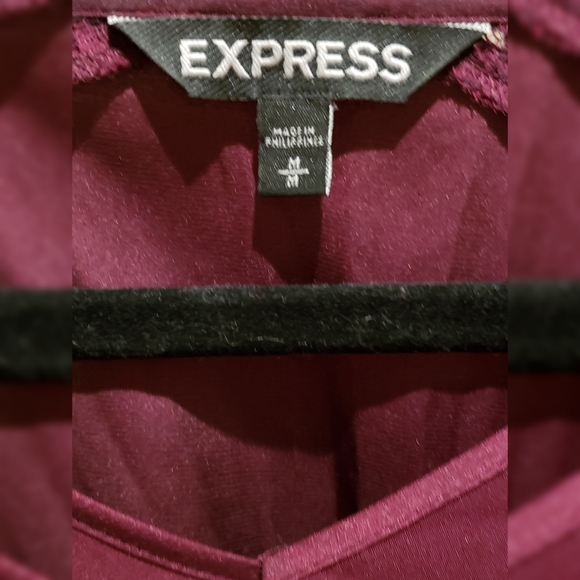 Express silky short sleeve top - Picture 5 of 6